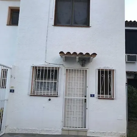 Valira 5 - Casa Adosada En La Marina De Сasa de vacaciones